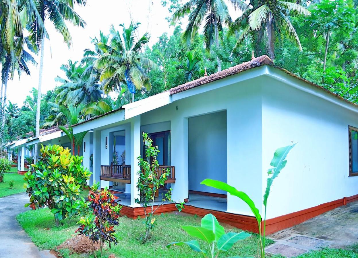 Estuary Sarovar Premiere Poovar Island Εξωτερικό φωτογραφία
