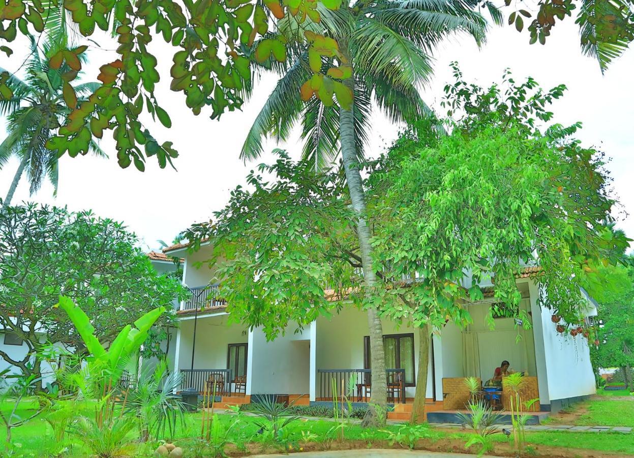 Estuary Sarovar Premiere Poovar Island Εξωτερικό φωτογραφία